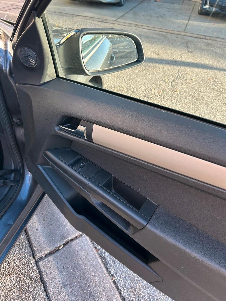 Opel Astra 2008 — photo 15