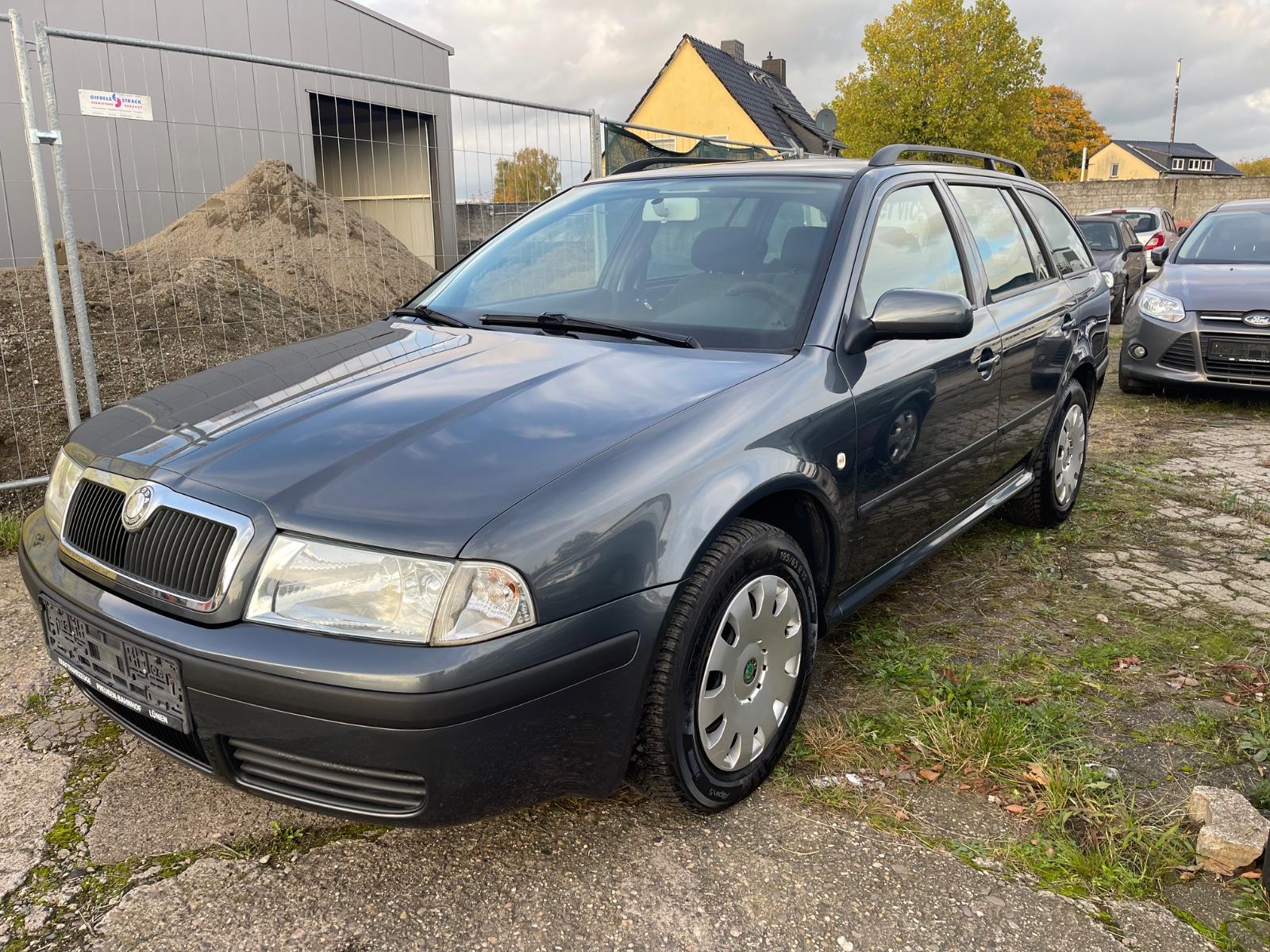 Skoda Octavia Combi Tour 1.6I gepflegter Zustand