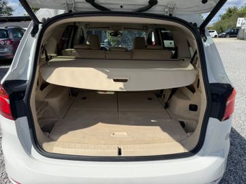 BMW 218 - 7