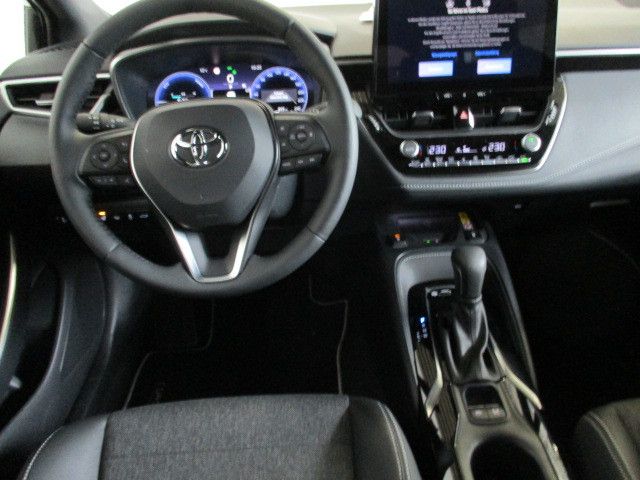 Fahrzeugabbildung Toyota Corolla Touring Sports Hybrid Teamplayer