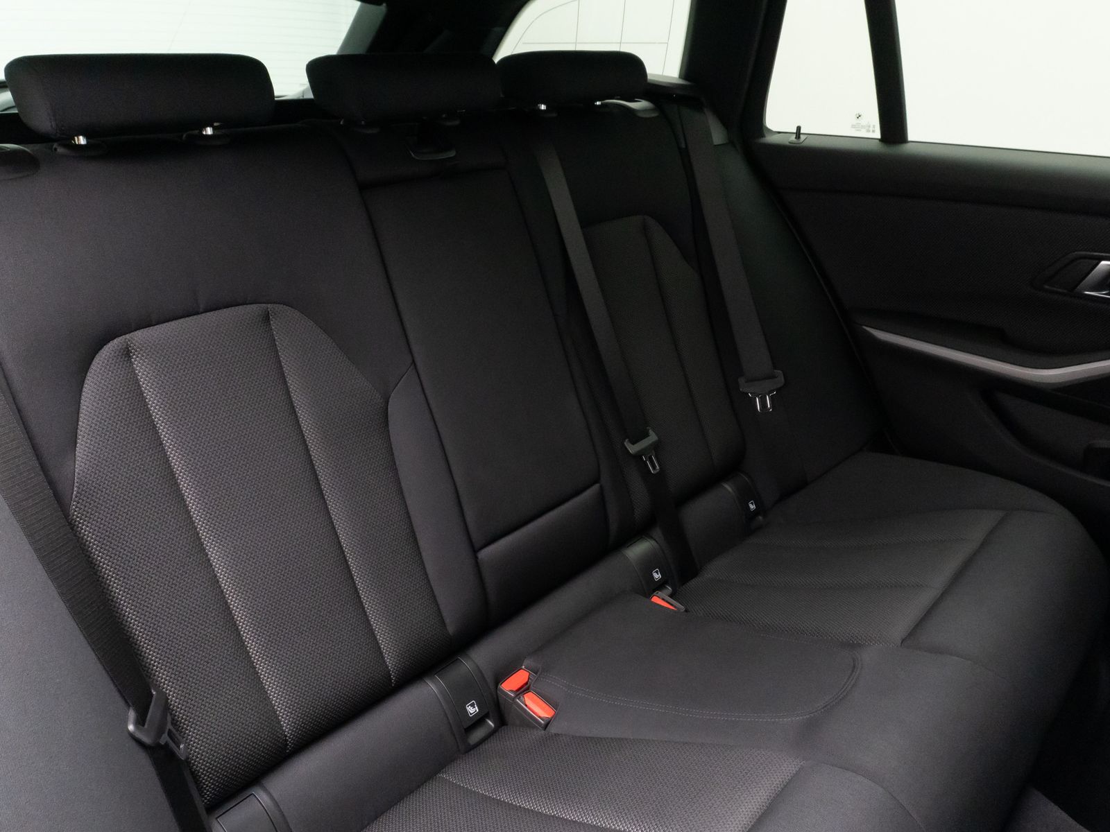 Fahrzeugabbildung BMW 320e DAB Widscreen Lordos Geschwindigkeitsreg