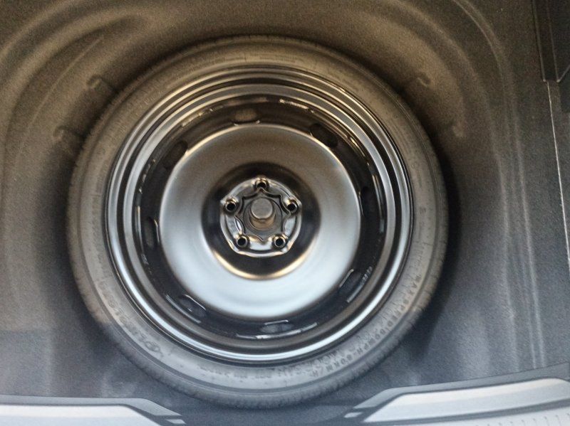 Fahrzeugansicht 20 Fahrzeugabbildung Volkswagen Golf Var. VIII 1.5 eTSI DSG Style AHK+NAVI+KAMER