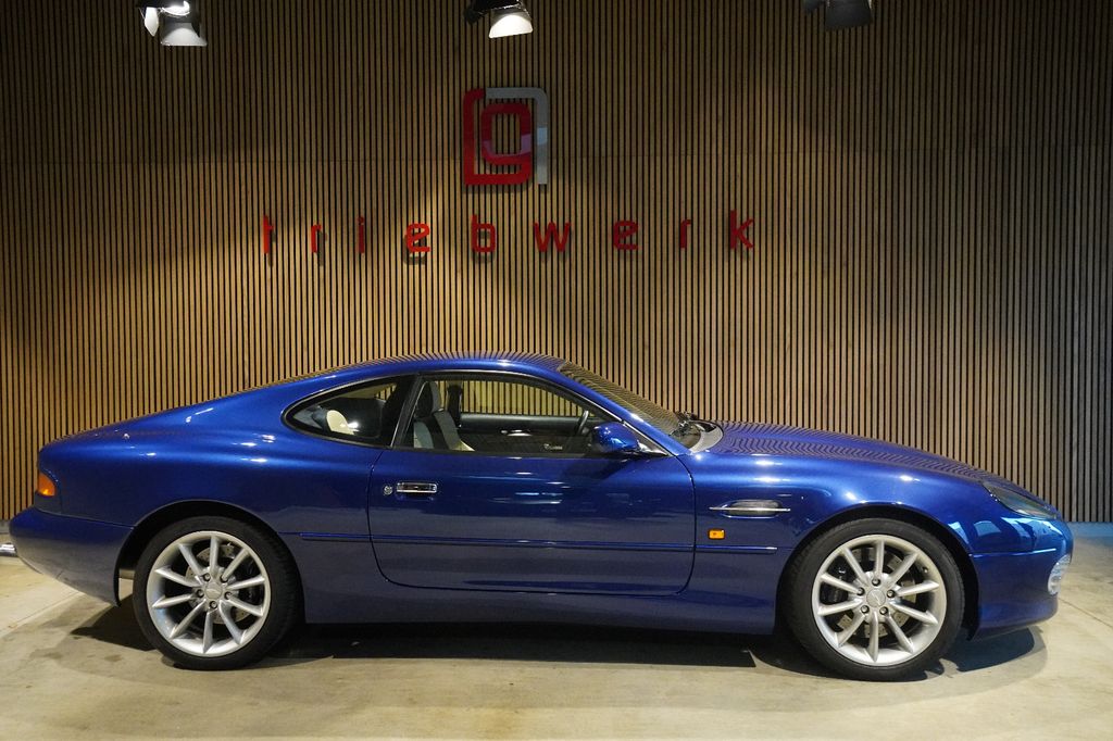 Aston Martin DB7