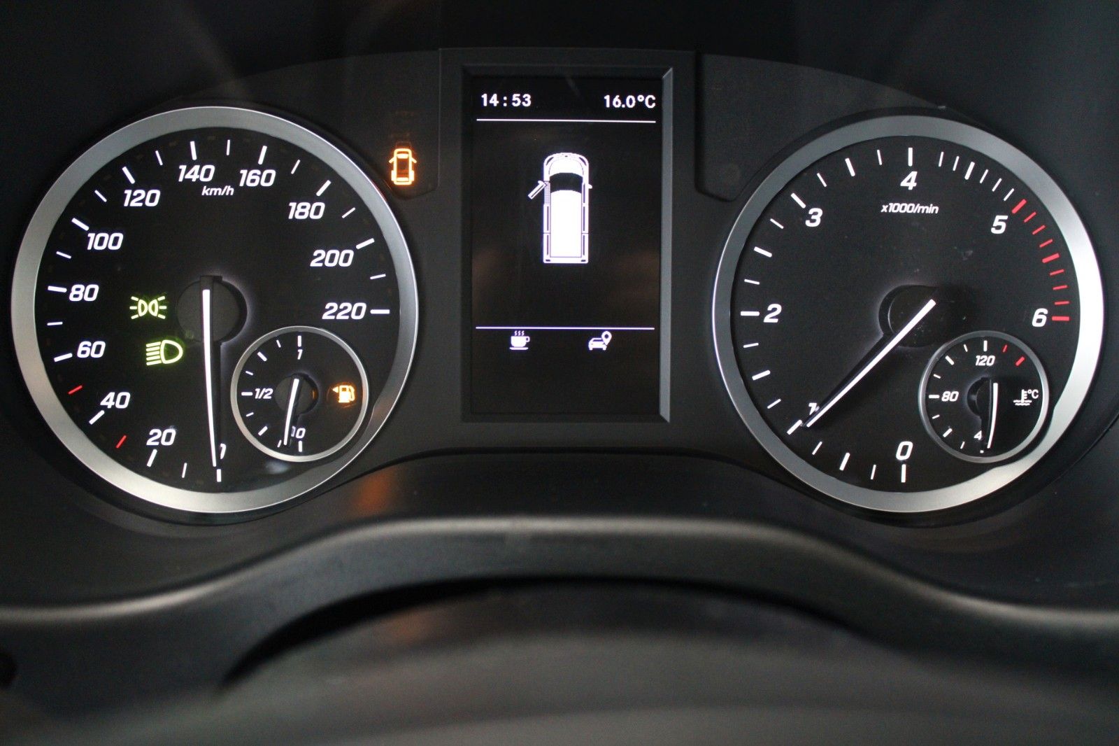 Fahrzeugabbildung Mercedes-Benz Vito MIXTO LANG 5-Si Klima STDHZ NAVI AHK CAM