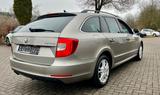 Skoda Superb Combi Ambition - Skoda Superb aus 2014 mit Benzin-Antrieb: Kombi