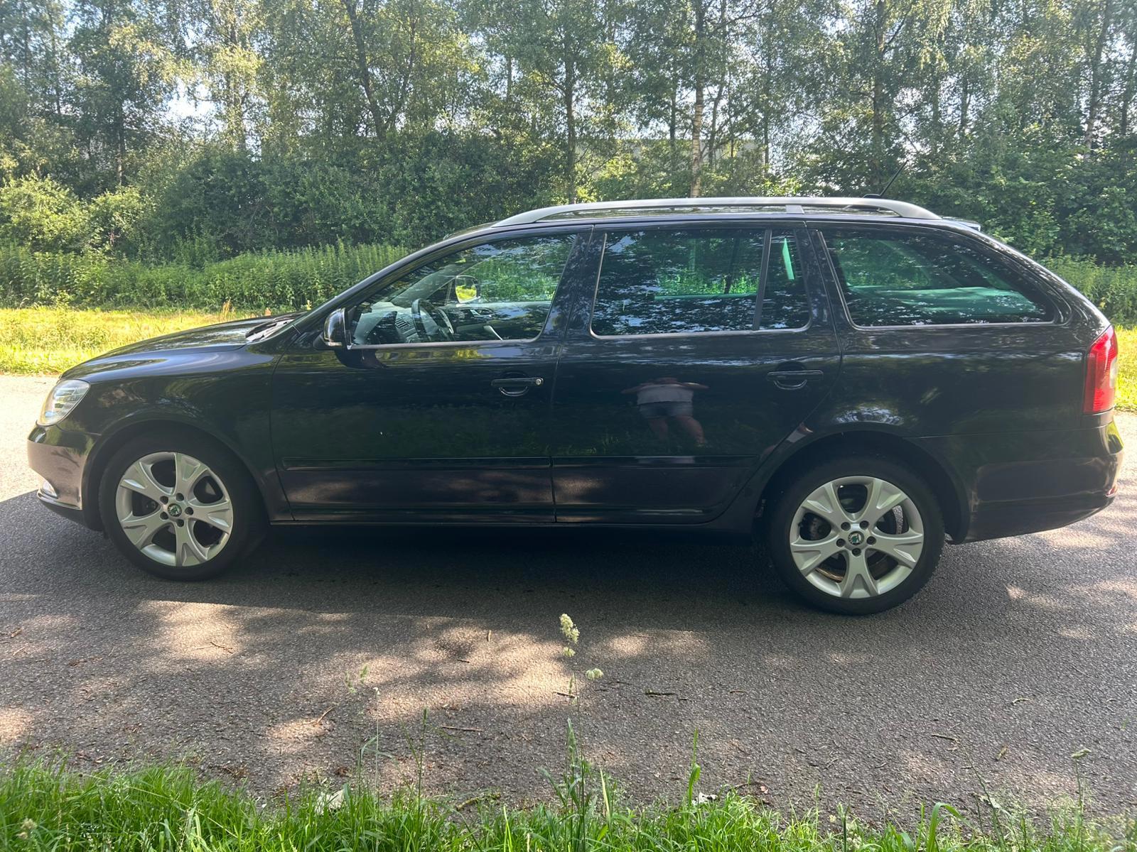 Skoda Octavia 2011 — engine 1.197 cm³, 105 HP (77kW)