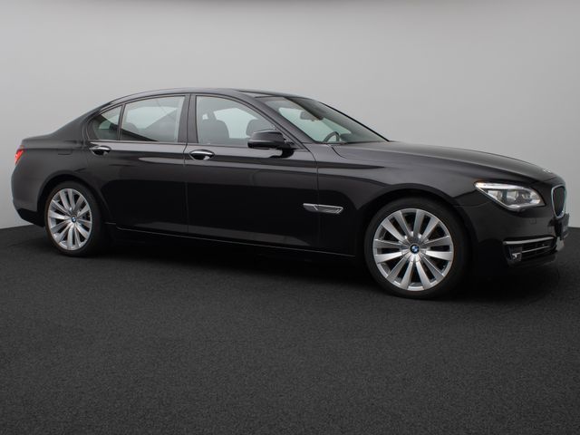 Foto Nummer 4: BMW 740d