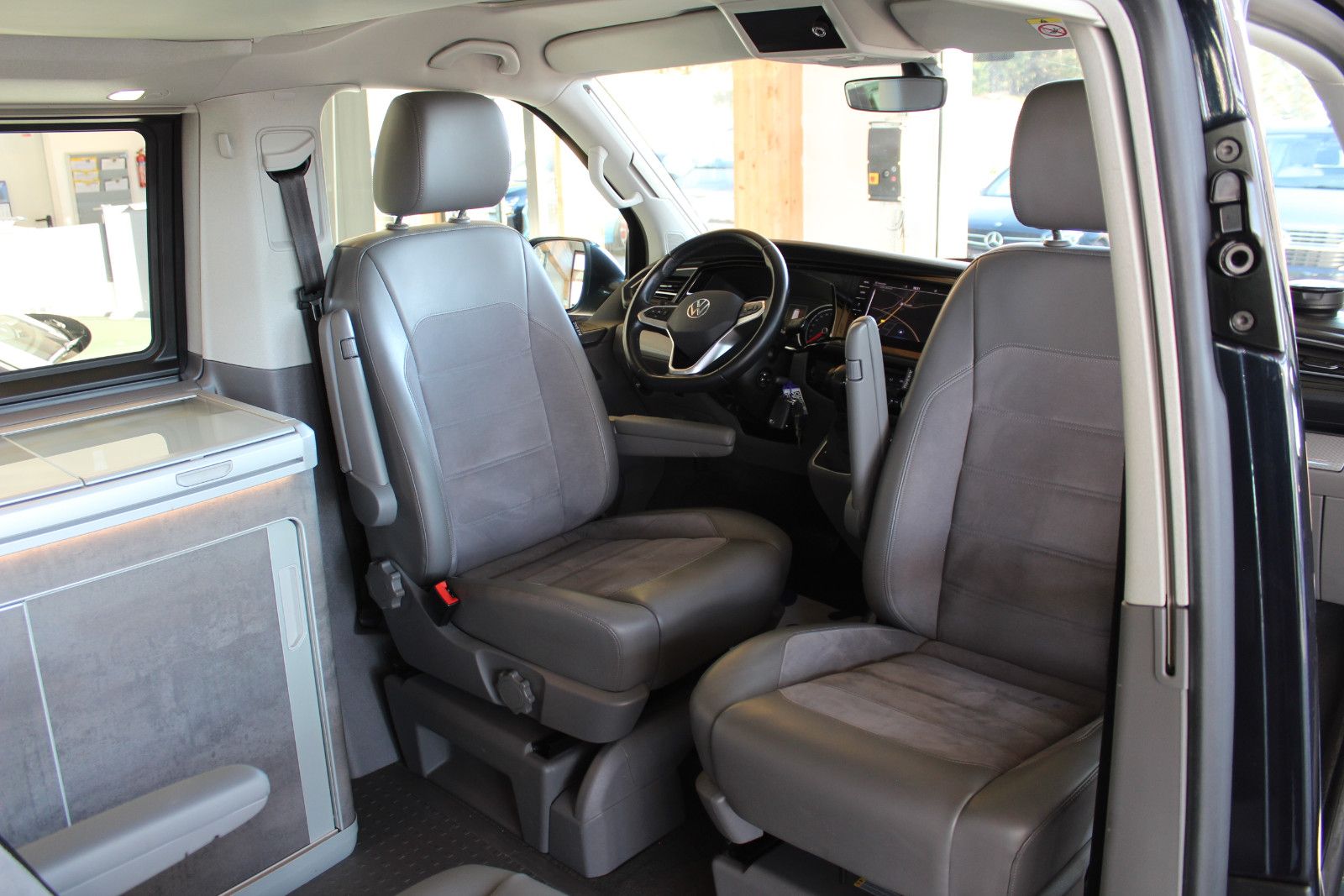 Volkswagen T6.1 California 2.0 TDI DSG Ocean FWD foto 13