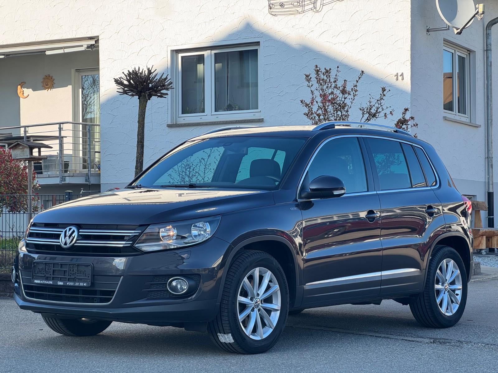 Volkswagen Tiguan Lounge Sport & Style*KAMERA*AHK*