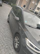 Volkswagen Touran 2.0 TDI BlueMotion Techn... - Volkswagen Touran: TDI Bluemotion