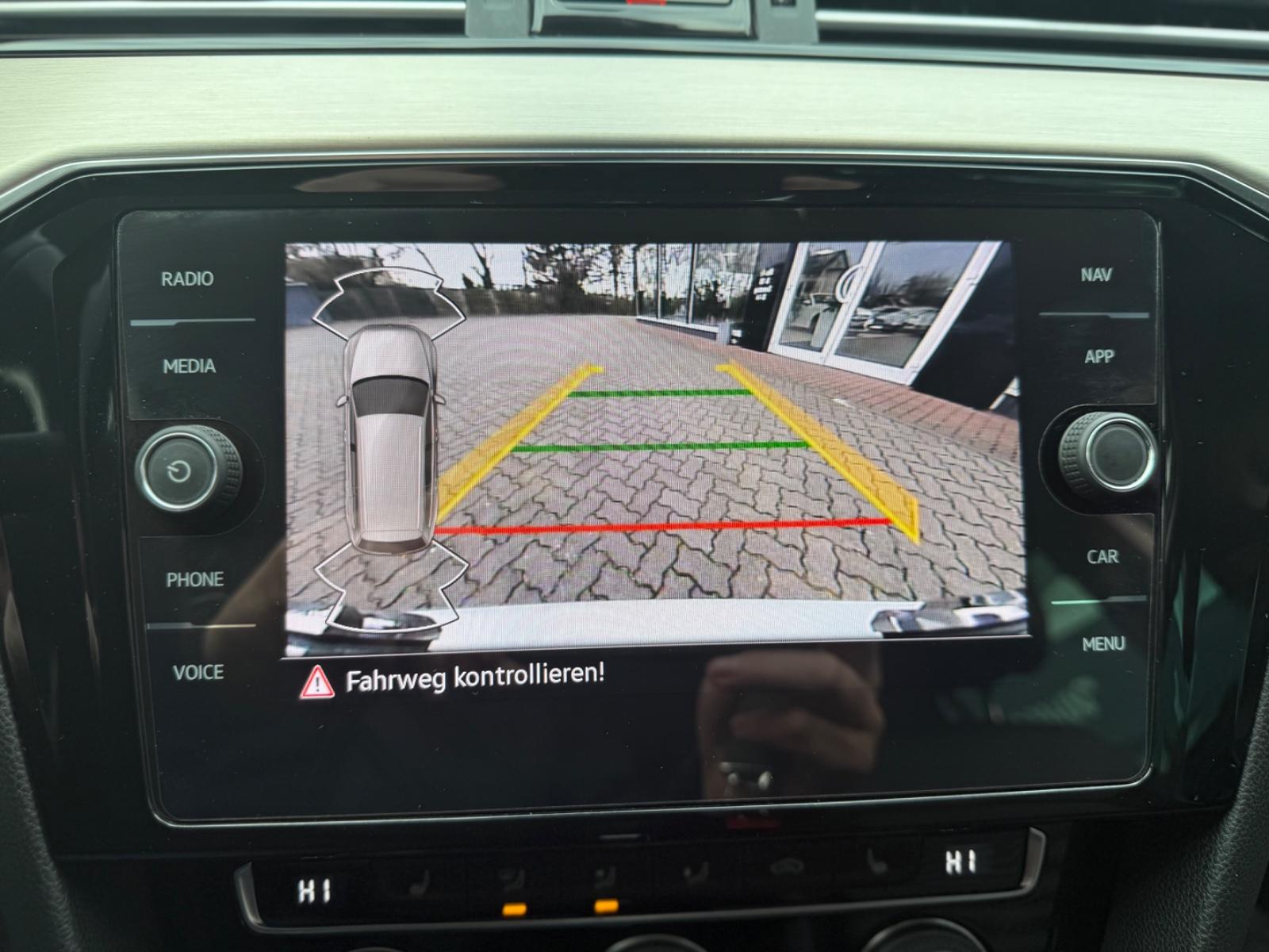 Volkswagen Passat 4Motion Automatik LED Scheckheft, миниатюра 25