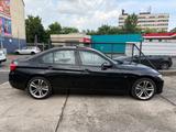BMW 318d Lim. Sportline Navi*Leder*Scheck*SHZ*S-Dach - BMW 318 in Frankfurt (Main)