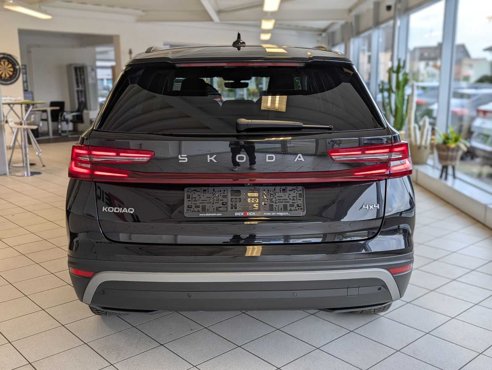 Fahrzeugabbildung SKODA Kodiaq 2.0 4x4 Selectio Pano Matrix StHz AHK 19"