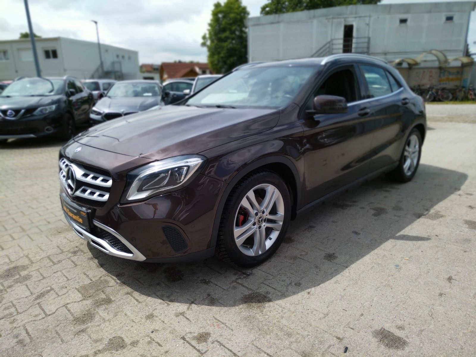 MERCEDES-BENZ GLA 200+GARANTIE+CARPLAY+LED+NAVI+SHZ+CAM+PDC