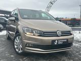 Volkswagen Touran 1.4 TSI Highline/Navi/ACC/Pano./17Zoll - Volkswagen: 17