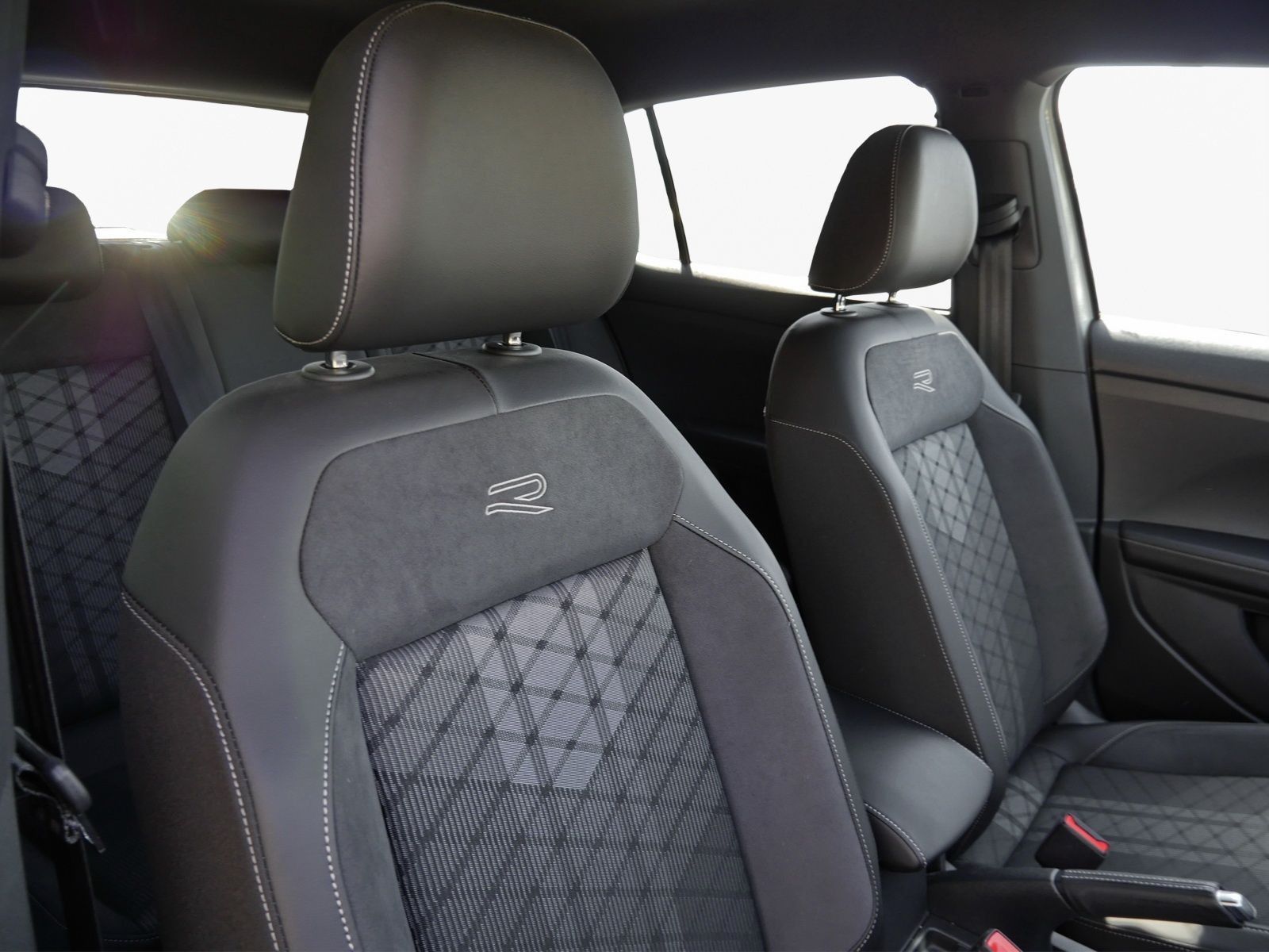 Volkswagen T-Cross - Bild 13