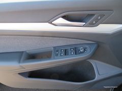 VW Golf VIII 2.0 TDI Move DSG LED Navi ACC Rfk 16'' VW Golf VIII 2.0 TDI Move DSG LED Navi ACC Rfk 16''
