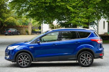 Ford Kuga - 2
