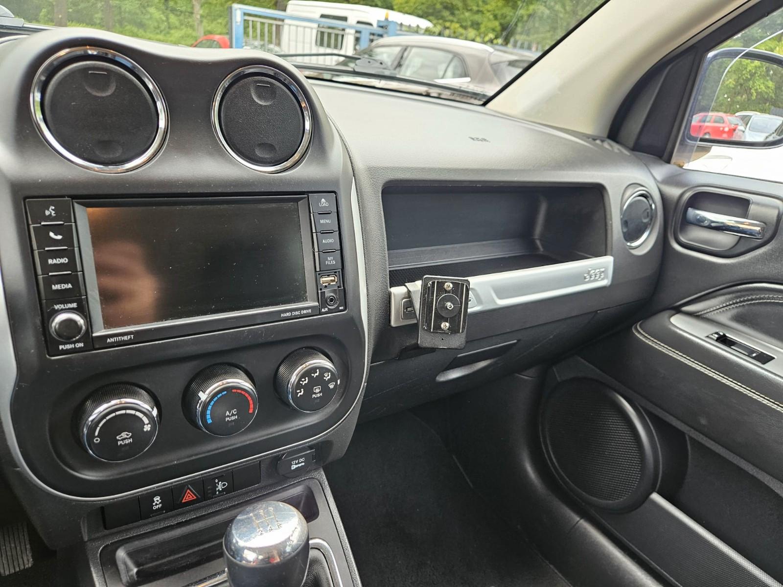 Jeep Compass 2013 — photo 19