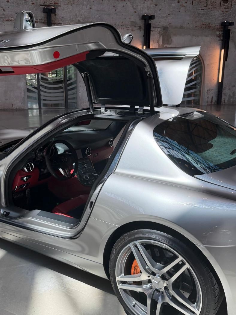 Fahrzeugabbildung Mercedes-Benz SLS AMG Alubeam/Keramik/Dt. Erstauslieferung