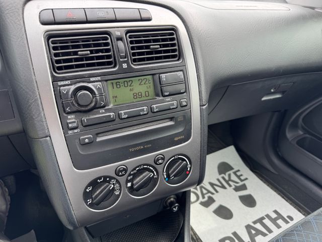 Toyota Avensis  1.8 Style