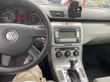 Volkswagen Passat 2.0 TDI DPF DSG 125kW Comfortline Com... - Volkswagen Passat aus 2006: Comfortline