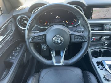 Alfa-Romeo Stelvio - 9