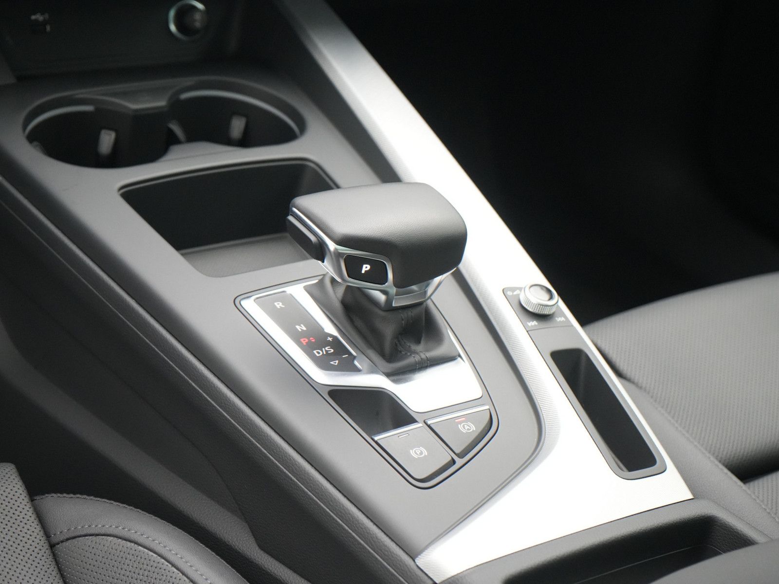 Audi A4 - Bild 14