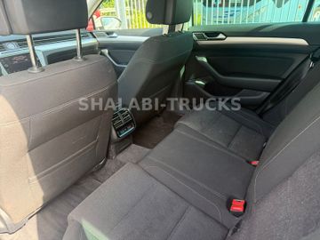 Volkswagen Passat Variant - 11