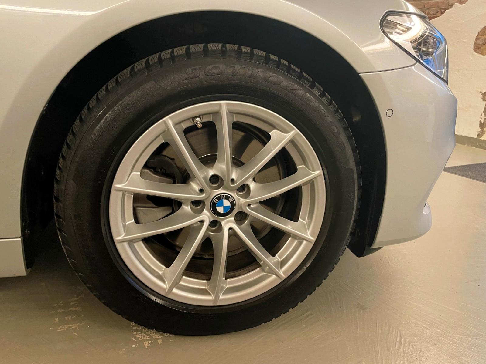 BMW 520 d xDrive Luxury Line *** Vollausstattung ***