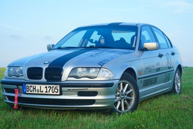 BMW 318i e46