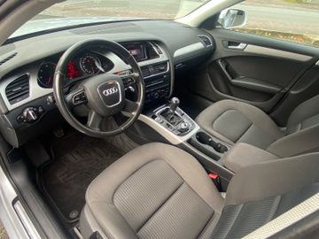 Bild 10 Audi A4 Avant Attraction AHK leichte optische Mängel