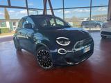 Fiat 500e Cabrio - Neopatentati - Fiat 500 mit Elektro-Antrieb: Cabrio