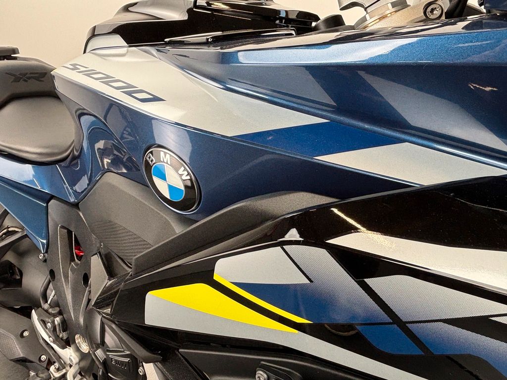 Fahrzeugabbildung BMW S 1000 XR *1. HAND *WENIG KILOMETER