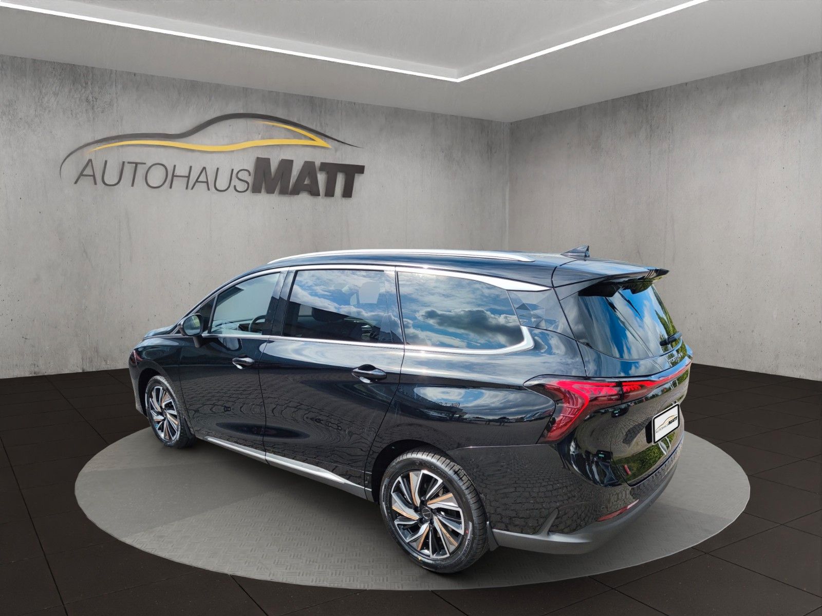 Fahrzeugabbildung DFSK Forthing 4 PHEV 7-Sitzer