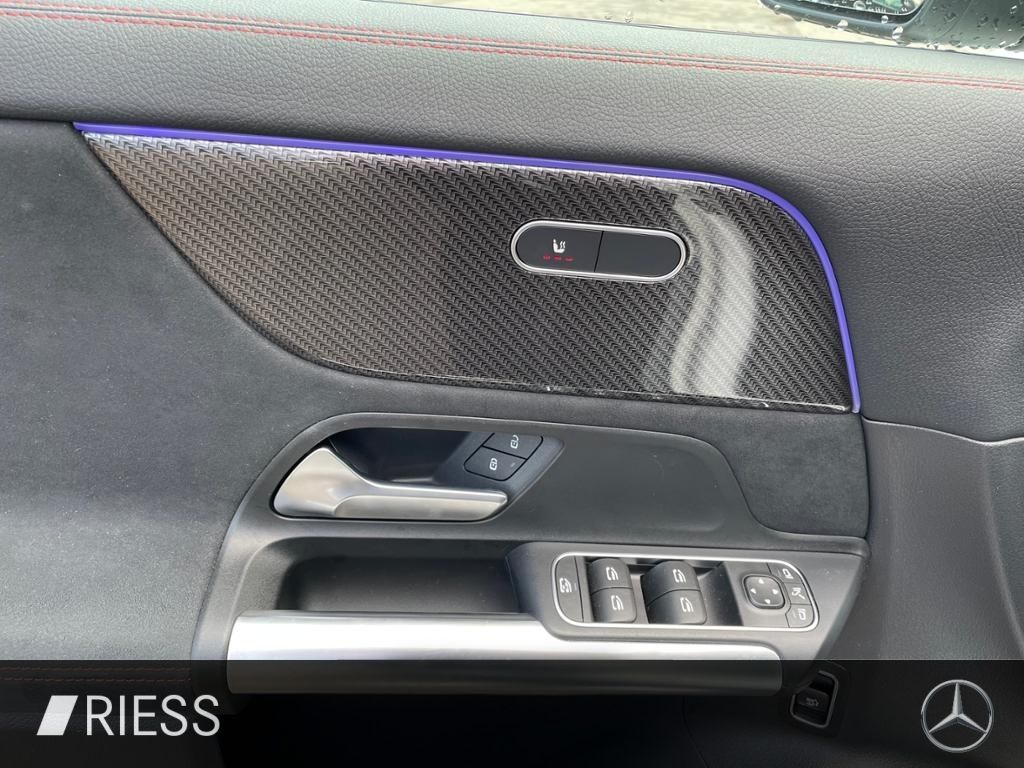 Mercedes-Benz GLA 200 d 4M AMG+AHK+DISTR+MULTIB+360°+THERM+UVM imagem 3