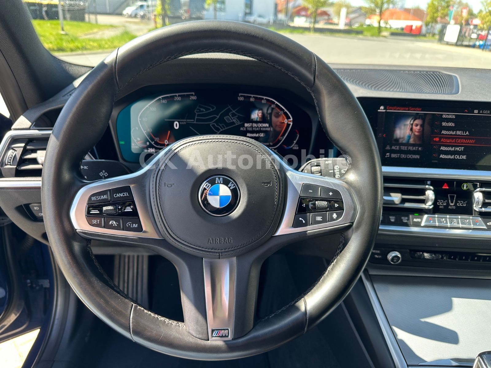 Fahrzeugabbildung BMW 318d Touring Sport-Line/Shadow-Line/Navi/Laser