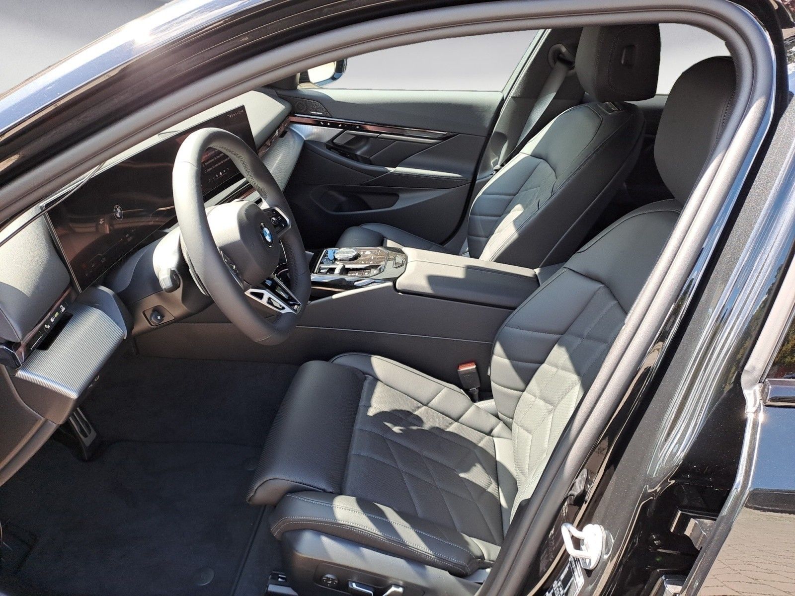 BMW 520d Limousine AHK Standheizung M-Sport Travel foto 8
