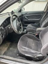 Volkswagen VW Passat tüv NEU - Volkswagen Passat aus 2001: Kombi
