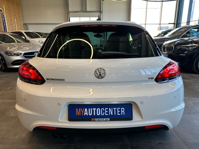 Volkswagen Scirocco 1.4 TSI *BiXenon*Navi*Sitzh*PDC*