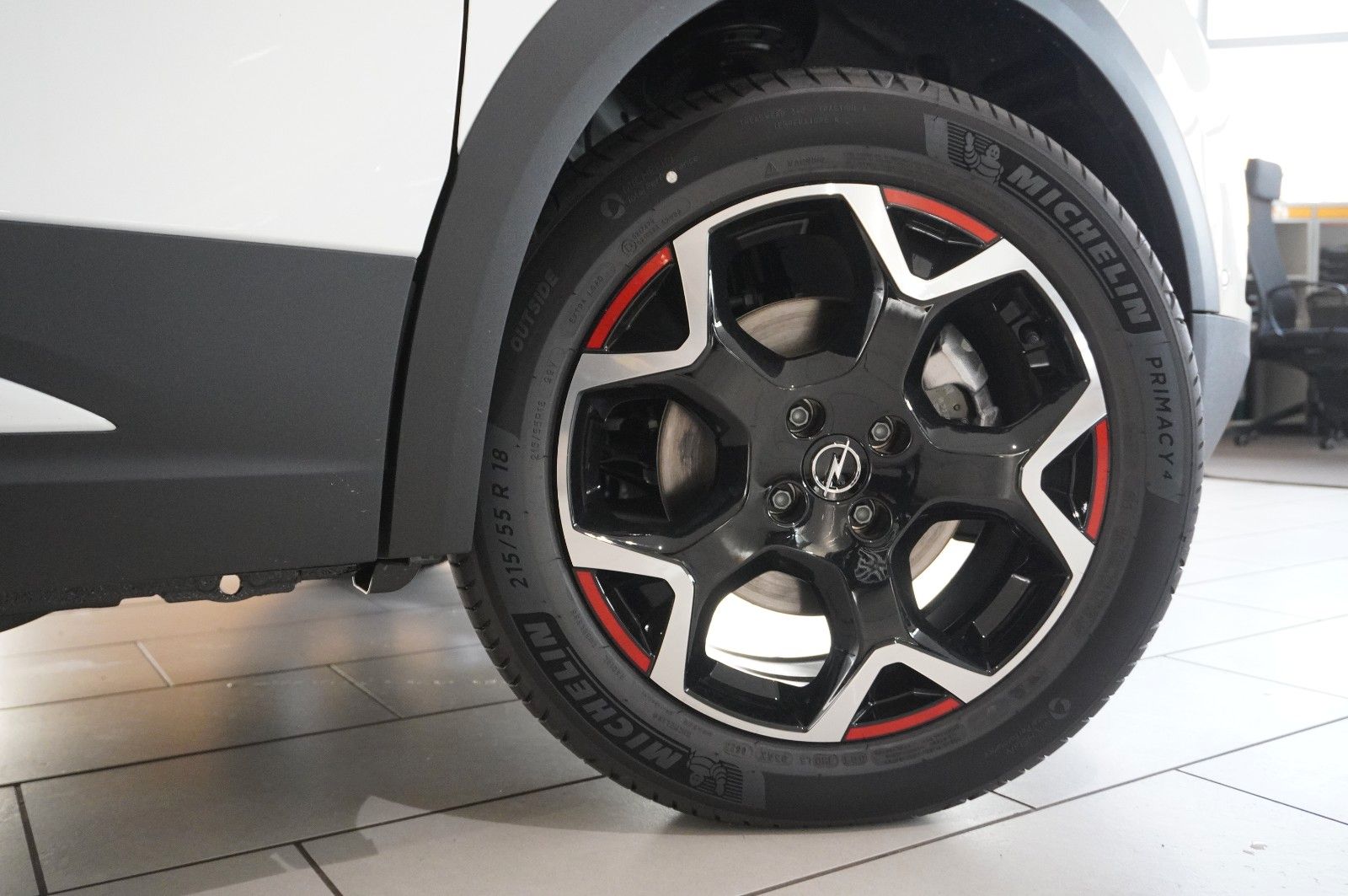 Fahrzeugabbildung Opel Mokka-e GS Line 18"ALU/NAVI/LED/KAMERA/SHZ/PDC