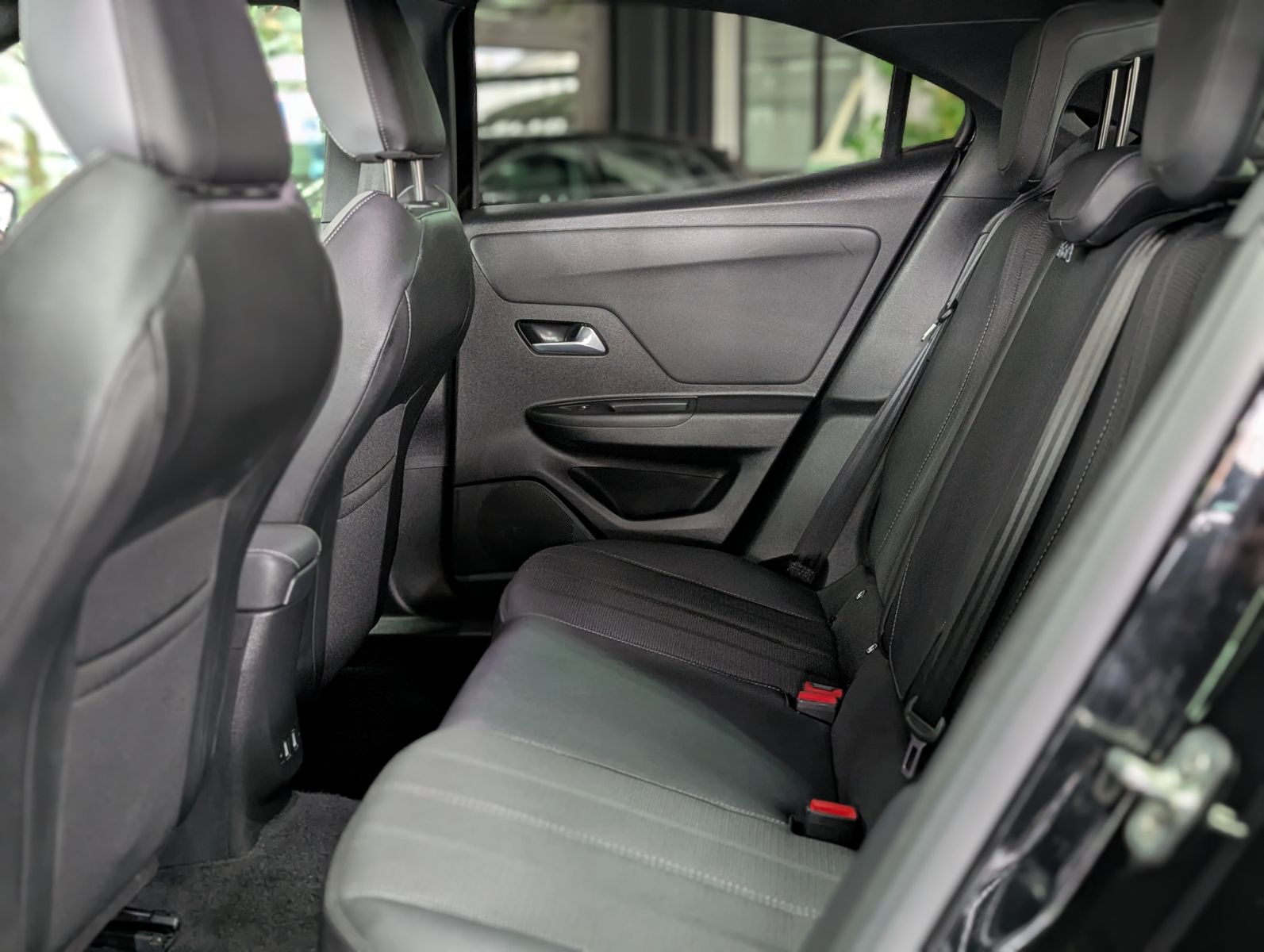 Fahrzeugabbildung Opel Mokka GS BLACK INTEL LUX TECH KAM SHZ BHL VIRT