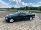 BMW 3er E36 Limousine 318i Automatik - BMW 318: Limousine, E36