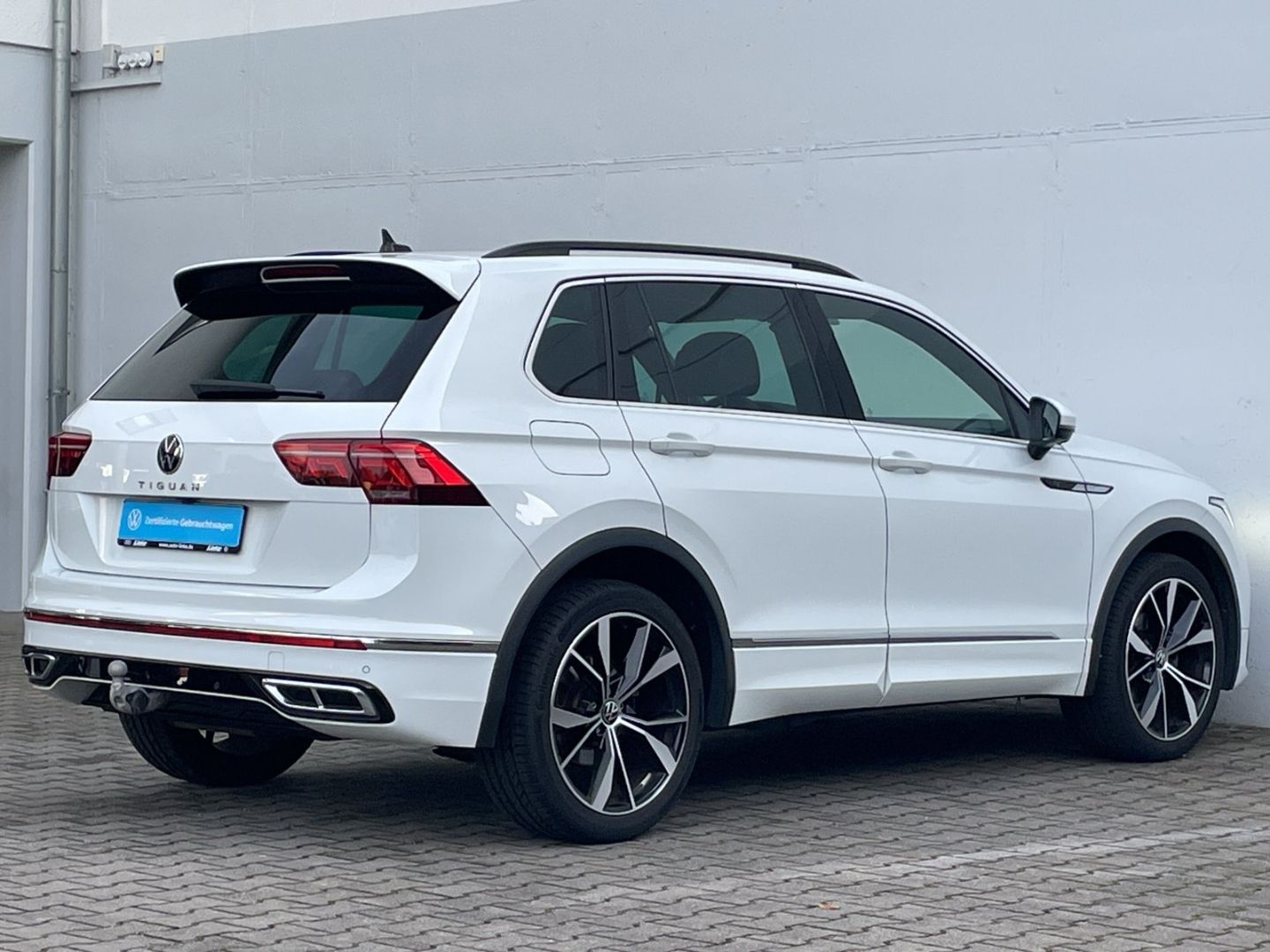 Tiguan 2.0 TDI DSG R-Line AHK/Matrix/360°Kamera/