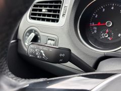 Fahrzeugabbildung Volkswagen Polo 1.0 Allstar Klima Einparkhilfe Tempomat 15"
