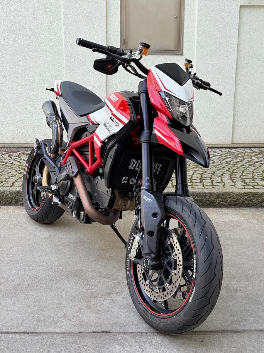 Ducati Hypermotard 821 SP