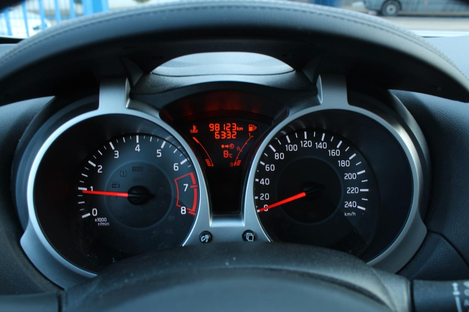 Nissan Juke N-Connecta * Pano * Kamera * Klimaauto *