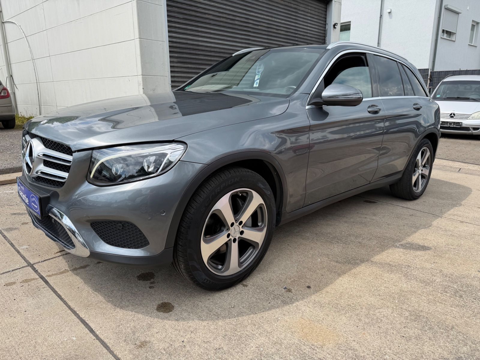 Mercedes-Benz GLC 220 d 4Matic *AHK/Panorama/9G-Tronic/Ambient