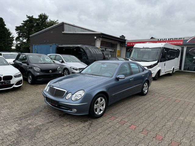 Mercedes-Benz E 240 Avantgarde AUTOM LIMO 1.HAND MB SCHECKHEFT