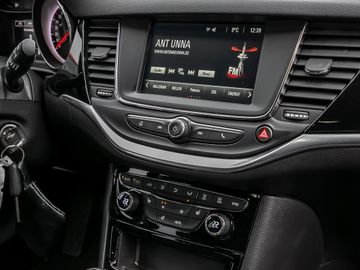 Opel Astra K Business StartStop Klima Licht-Paket